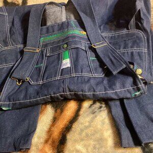 Liberty Mens bibed overalls NWT, 36 x 32.